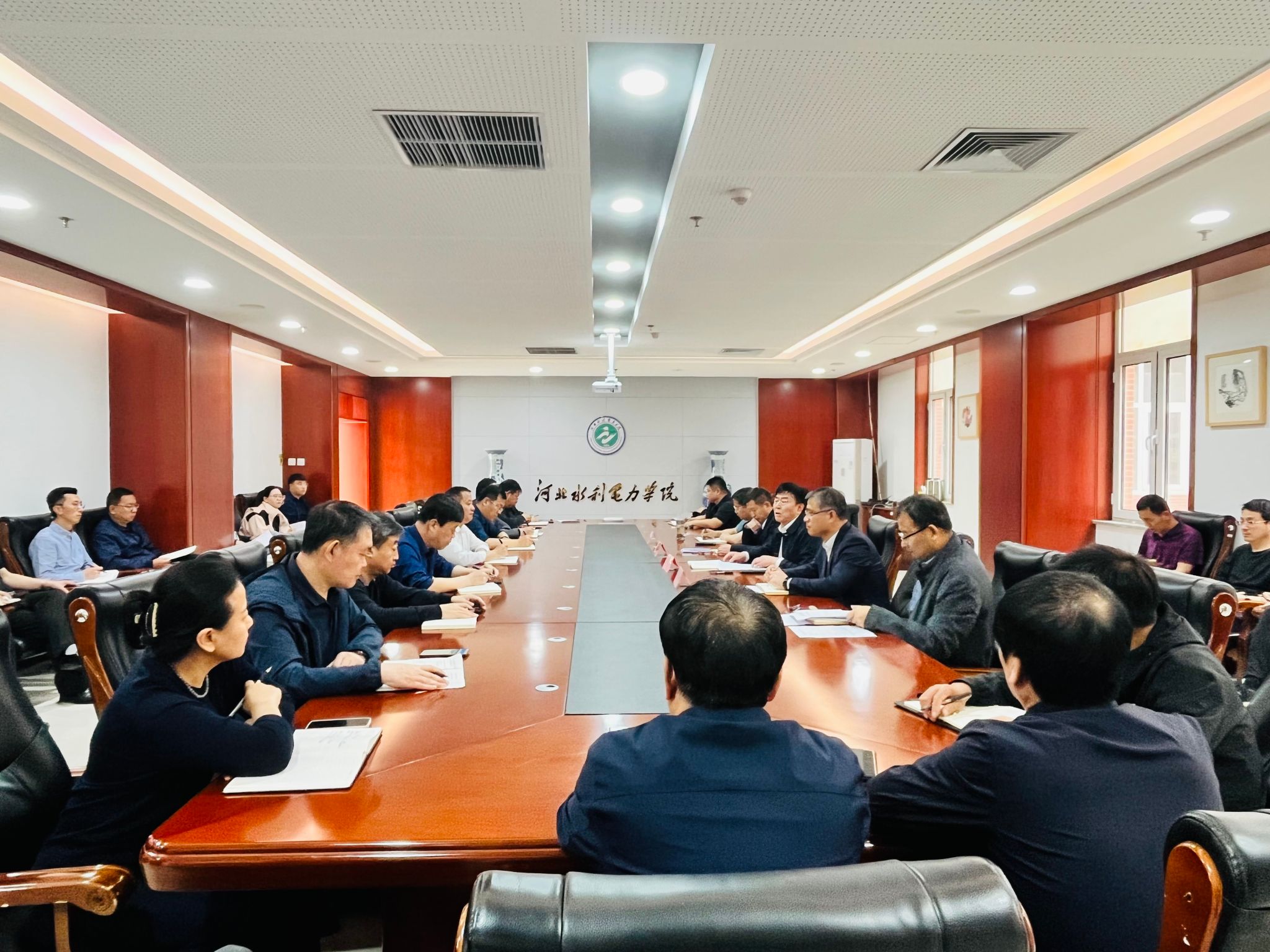 开云集团股份有限公司召开第二季度安全工作专题会议